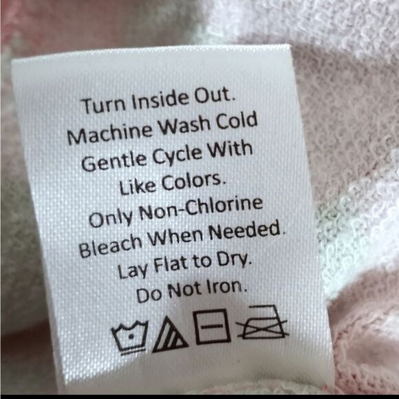 FIFTH SUN PINK FLORAL "HELLO" PULLOVER W/POCKETS SZ.S EUC. - Picture 6 of 6